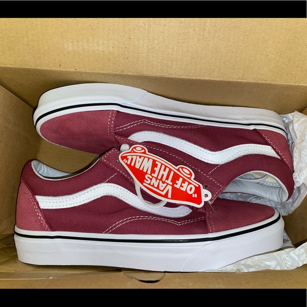 BRAND NEW! Dark Red Low Top Vans Size 5.5 Womens